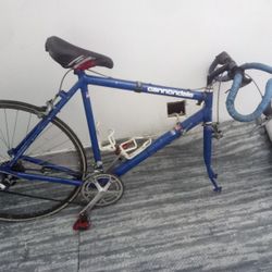 1990 Cannondale St600 Road Bike