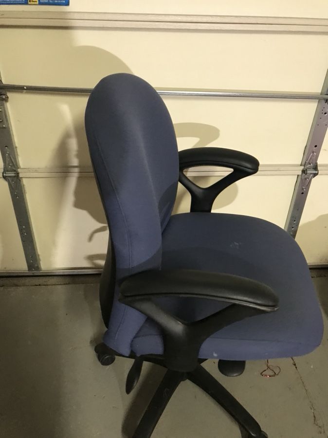 Office Chair revolving Blue