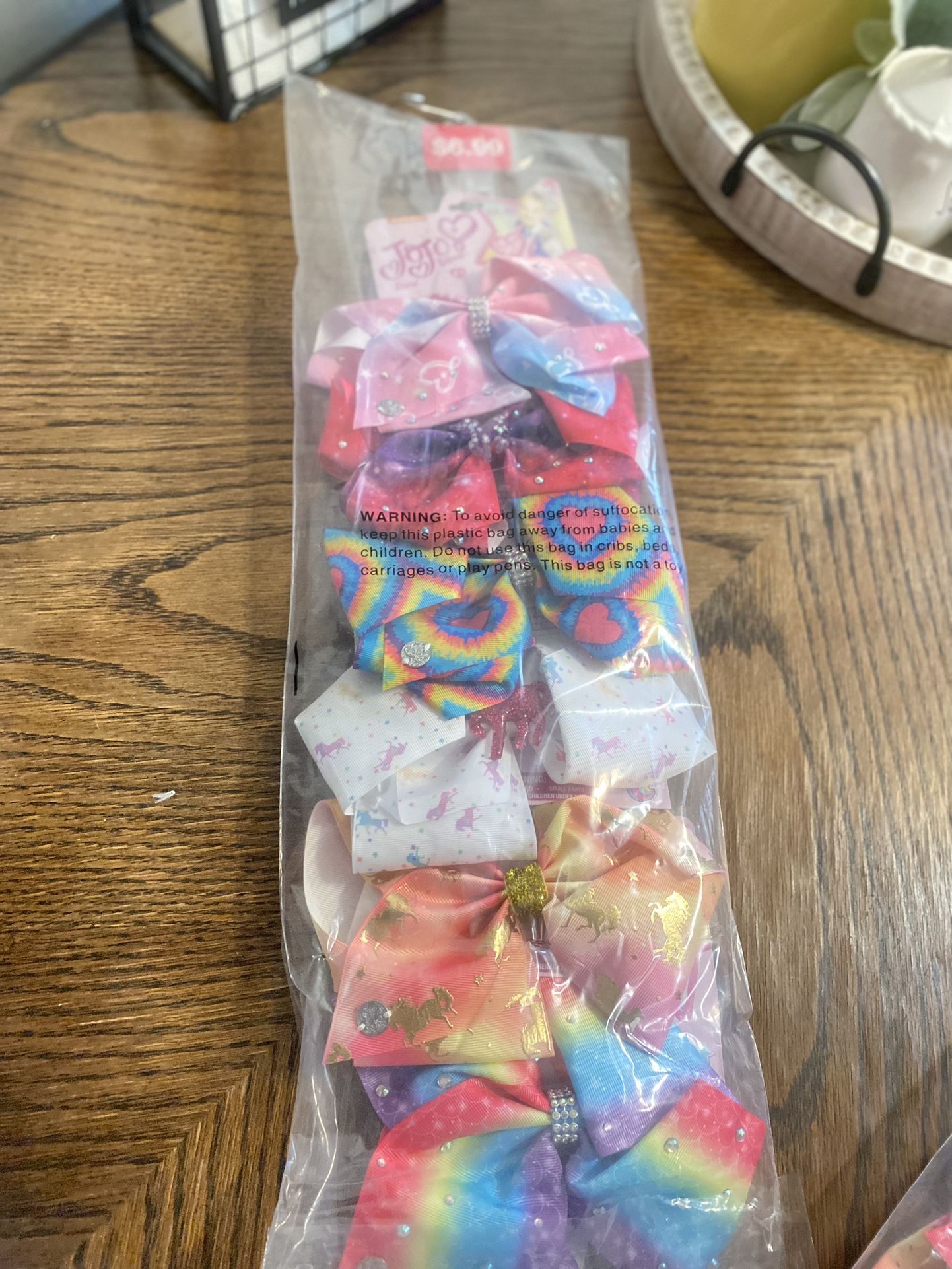JoJo Siwa bow