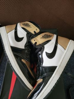 Jordan 1 Gold toe size 10 (NO TRADES PRICE IS FIRM)