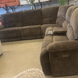 Oversized Power Recliner Sectional 