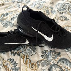 Black Nike Air Vapormax