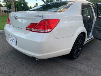 2006 Toyota Avalon Limited Edition