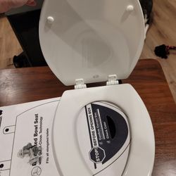 new Bemis Easy Clean Elongated Toilet Seat