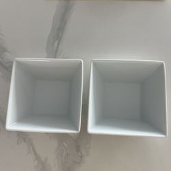 Pier Imports Porcelain Square Bowls X2