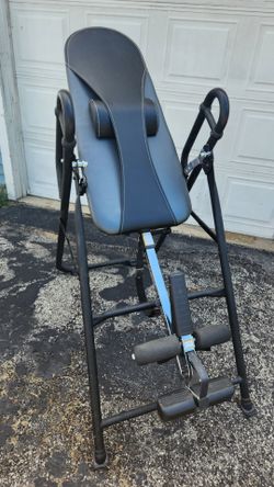 Inversion table