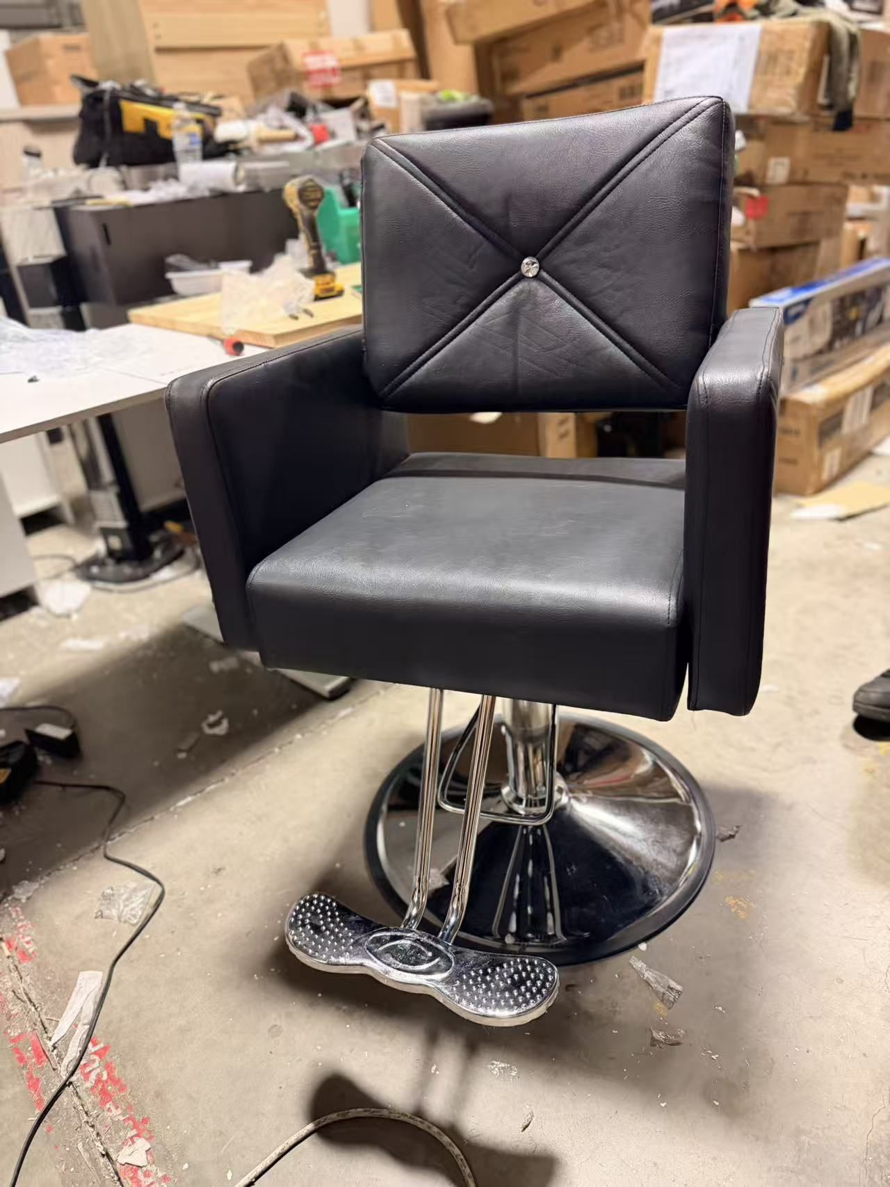 Black Salon Chair for Stylist,Hydraulic Beauty Chair Black $140 