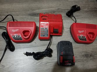 Milwaukee M18/12 Chargers With M18 Red lithium High Demand 9.0 Battery