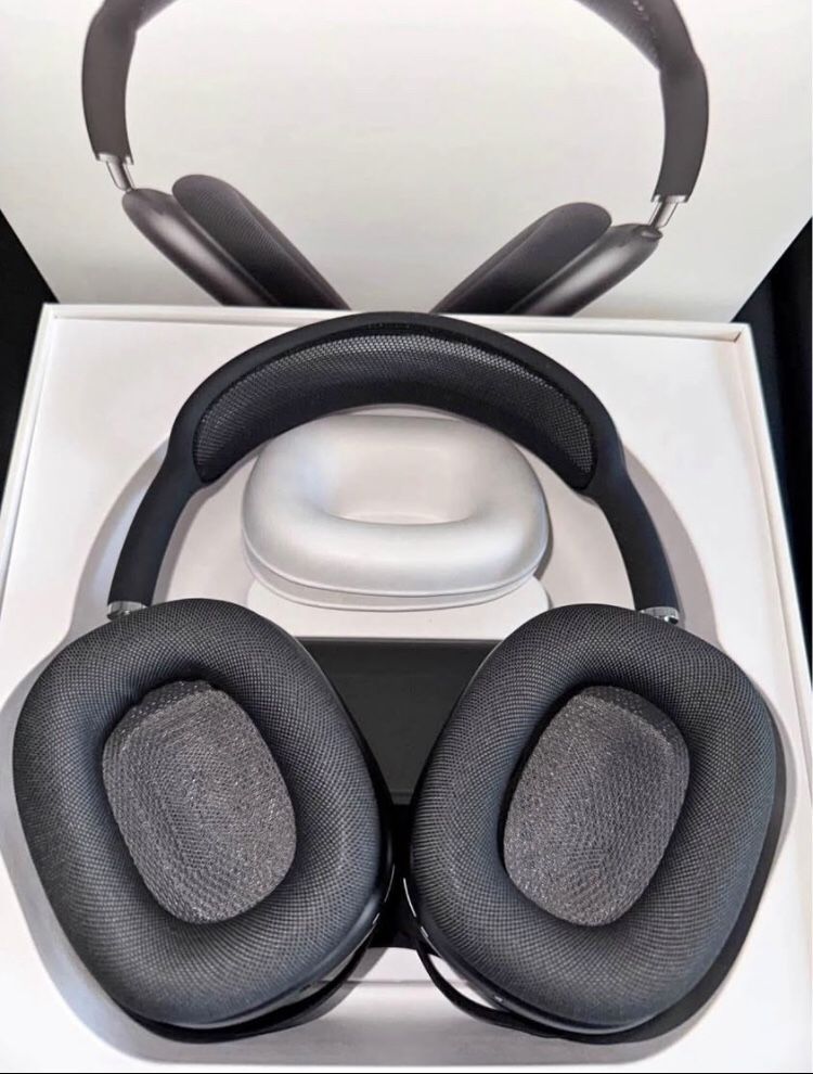 *USB C* AirPod Maxes