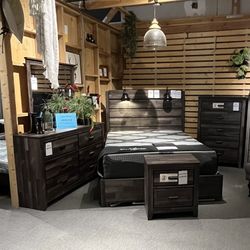 Grey Queen 4PC Bedroom Set