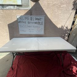 Foldable Table