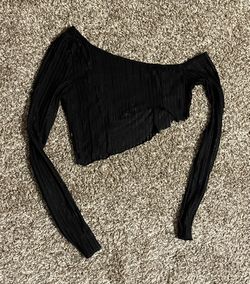 Off-the-shoulder Long-sleeve