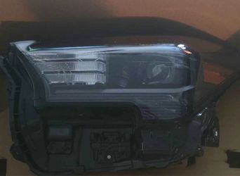 2024-2026 TOYOTA TACOMA LEFT SIDE HEADLIGHTS $400