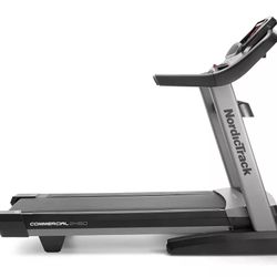 NordicTrack Commercial 2450 - Foldable, Touchscreen, Heart Rate Monitor