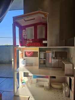 Rainbow High Doll House 