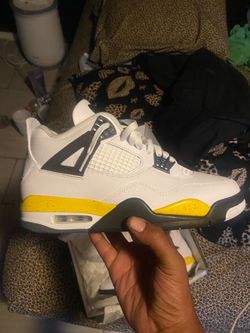 Jordan’s 4 retros