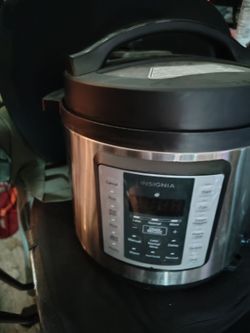 Insignia Pressure Cooker