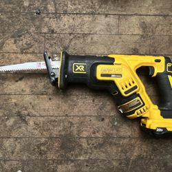 DeWalt XR Variable Speed Sawzall/Reciprocating Saw W/ Battery