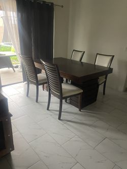 Dining set with chairs