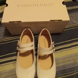 Size Two Girls Dress Shoes.