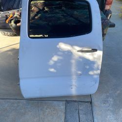 2006 double cab Tacoma left passenger door
