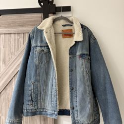 Levi’s Men’s Denim Sherpa Jacket (Size Large)