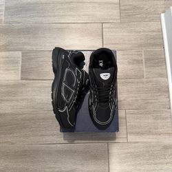 Dior B30 Black Size 10