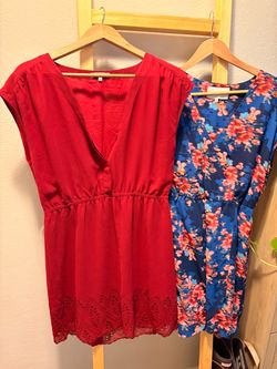 Red Eyelet and floral dress bundle