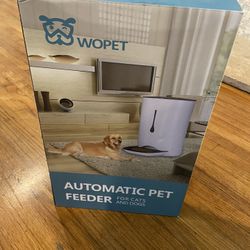 Automatic Pet Feeder