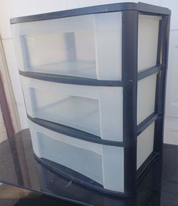 Storage cabinet