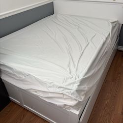 Trundle bed - Full size