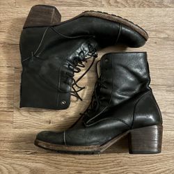 Black Lace-up Heeled Leather Boots