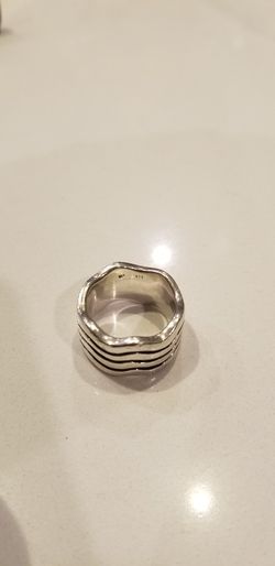 925 Sterling Silver Ring Size 7.5
