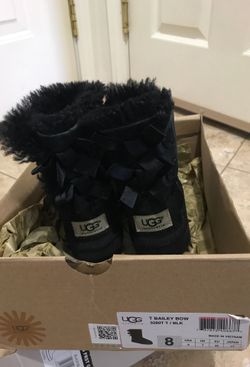 Ugg’s size 8 toddlers