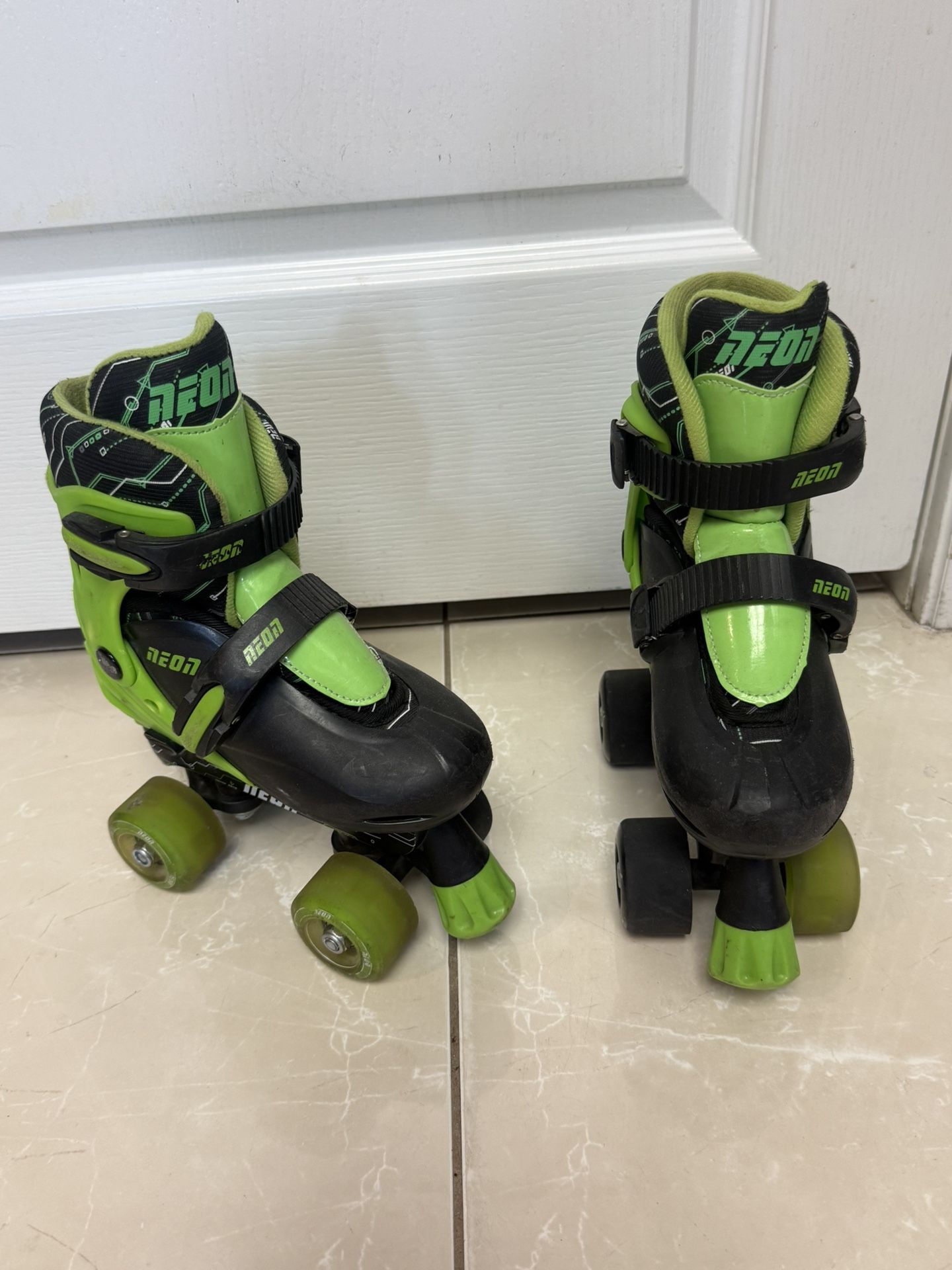 Kids Neon Light Up Roller Skates 12-2