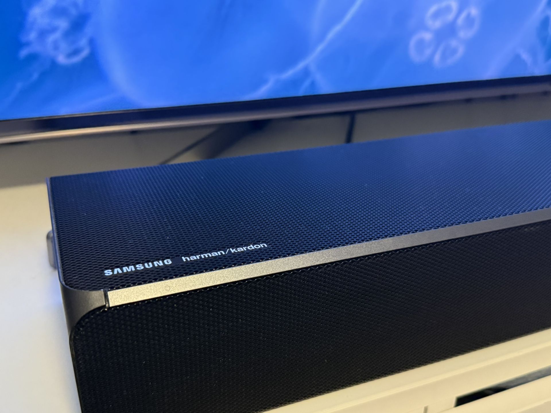 Samsung - 7.1.4-Channel 512W Soundbar System with 8" Wireless Subwoofer and Dolby Atmos