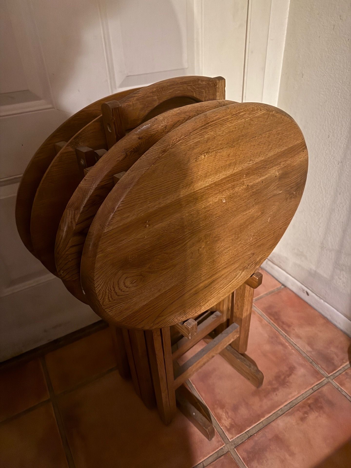Vintage oval tv trays solid wood