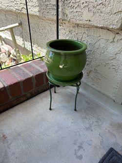 UNIQUE GREEN🌿Pot & Stand