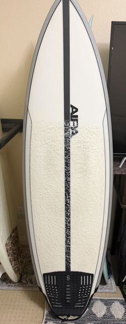 AIPA Dark Twin 6’2” Surfboard – 38.69L