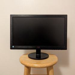 AOC 18" Computer Monitor