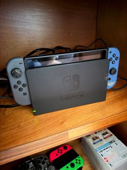 Nintendo Switch Console Bundle + 4 Joy-Cons & 2 Controllers