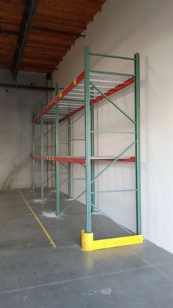 Pallet racks