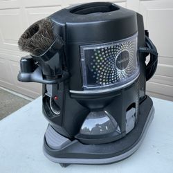 Rainbow vacuum 