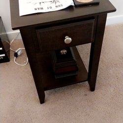 End Table Stand With Draw