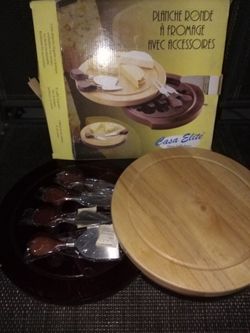 Cutting board for cutting cheese
