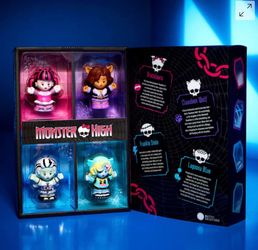 Little people x Monster High set