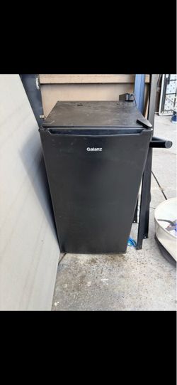 Mini Fridge