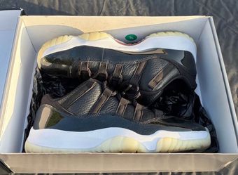 Jordan 11  Low 72-10 Size 9
