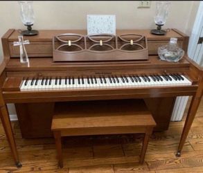 Kohler & Campbell Piano with Matching Bench – Best Offer