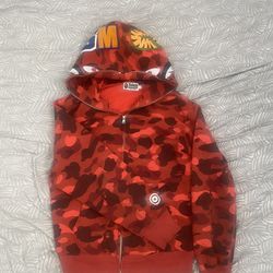 Bape hoodie ( red)